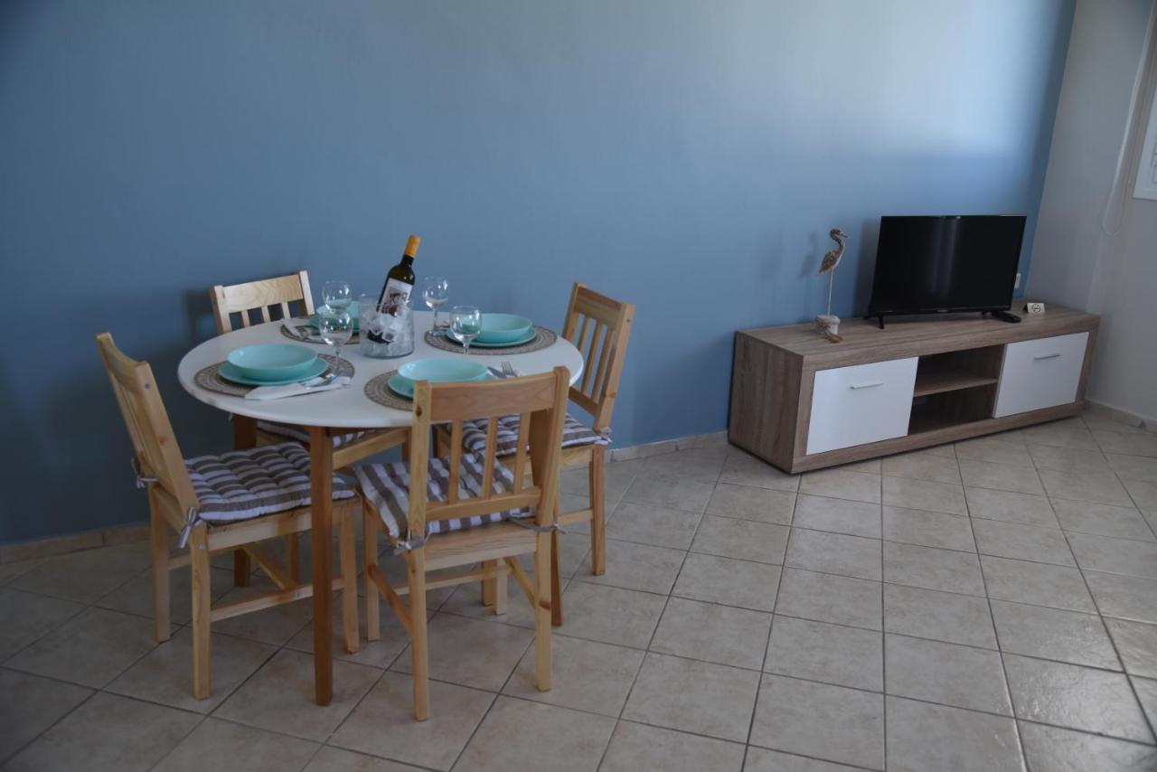 Family Apartments 1 Lechaio Екстериор снимка