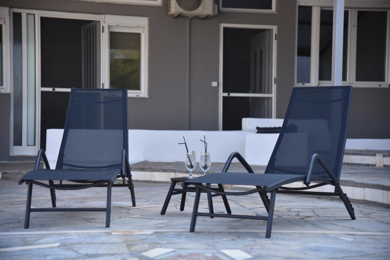 Family Apartments 1 Lechaio Екстериор снимка