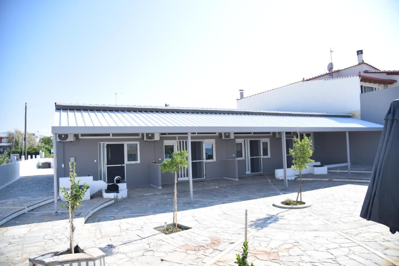 Family Apartments 1 Lechaio Екстериор снимка