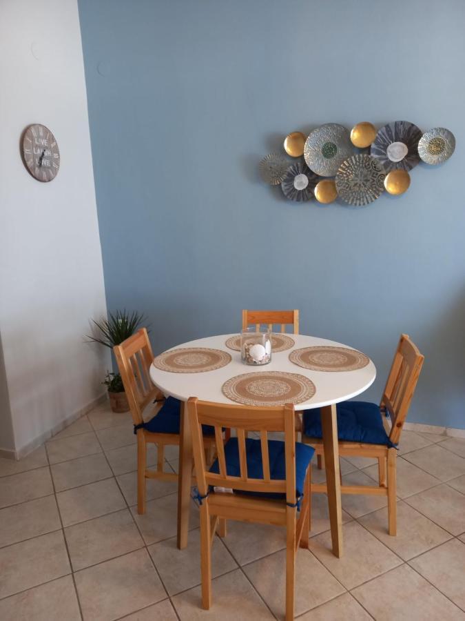 Family Apartments 1 Lechaio Екстериор снимка
